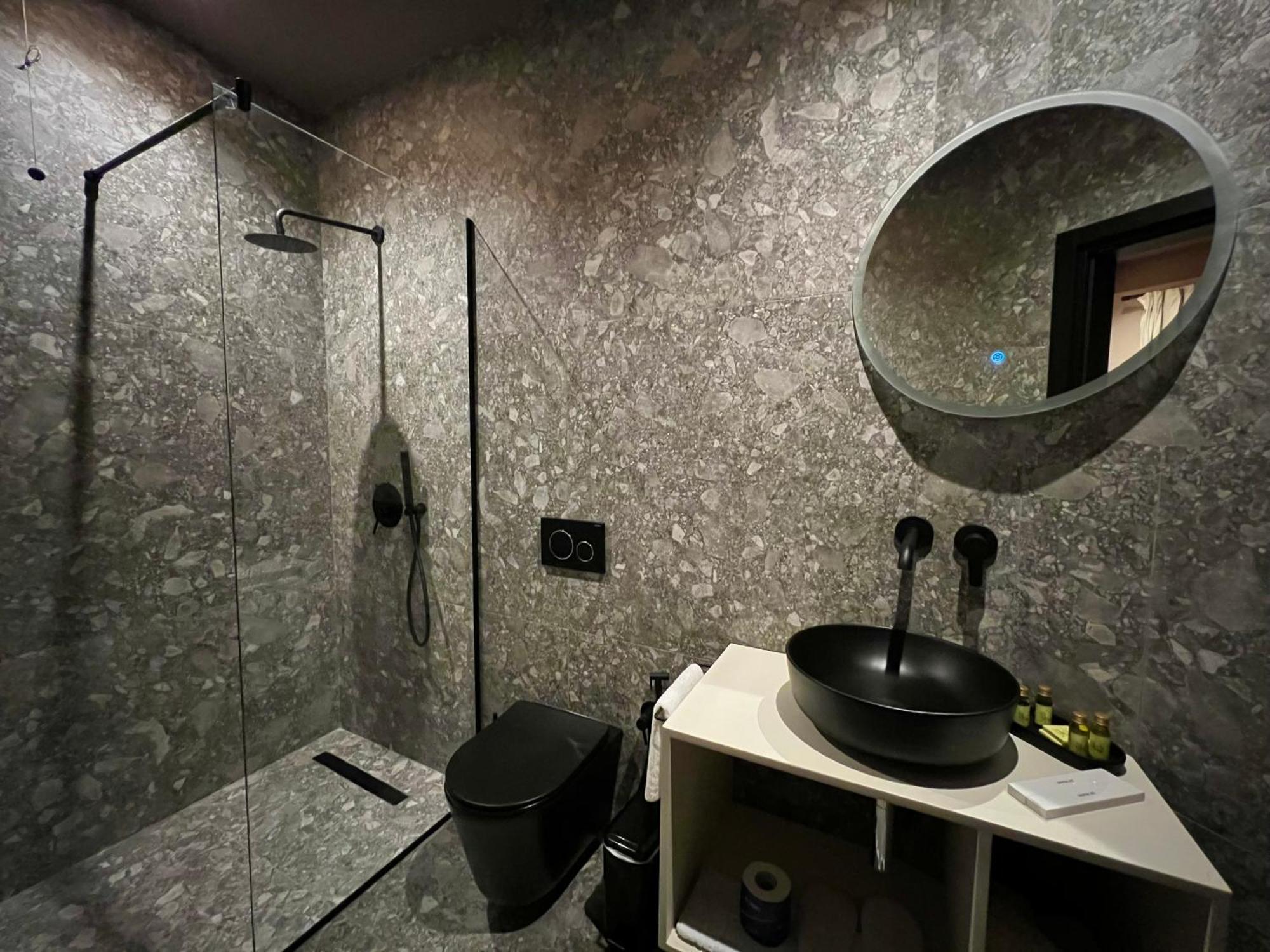 Rex Hotel Boutique Tirana Exterior photo