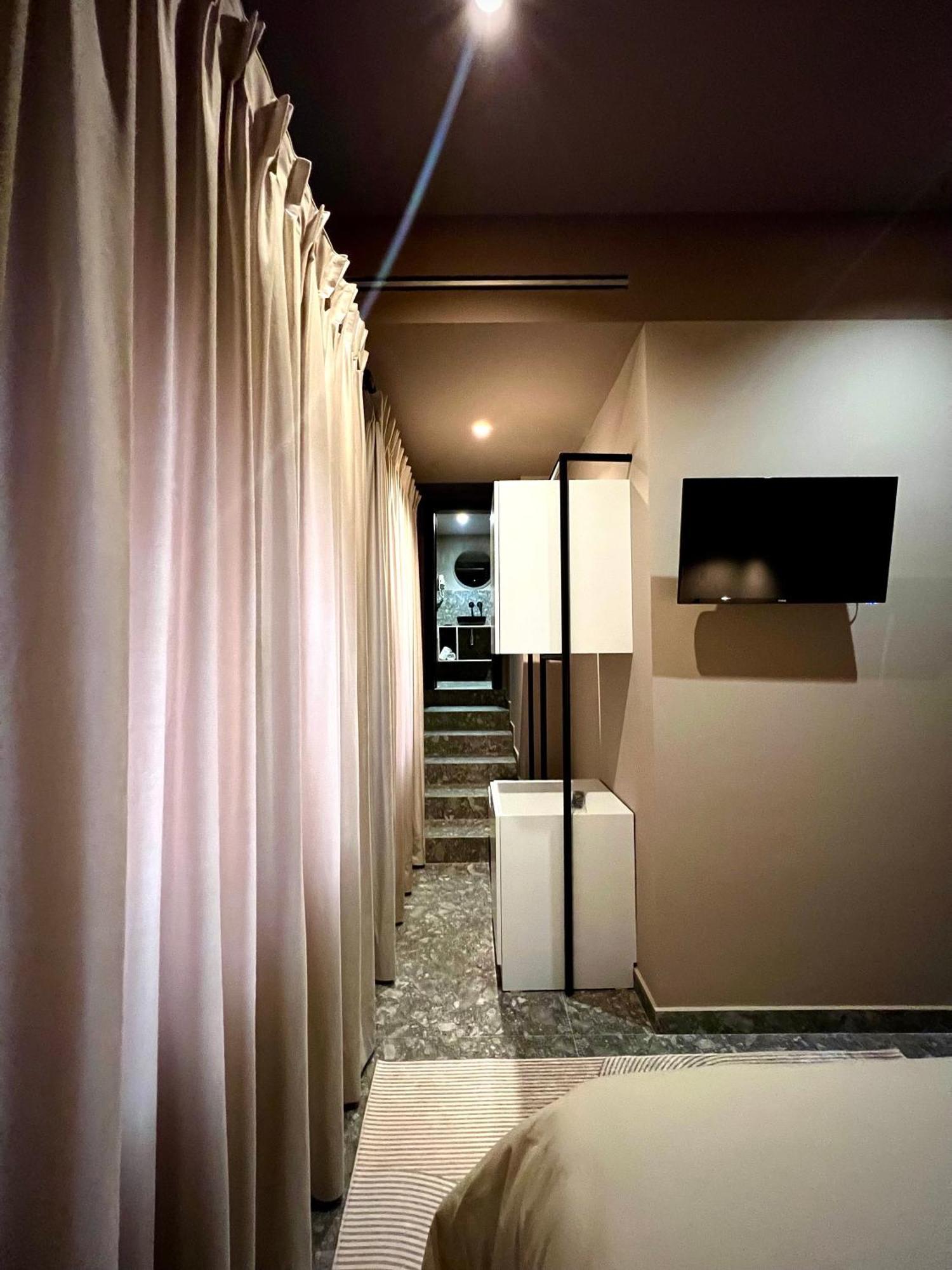 Rex Hotel Boutique Tirana Exterior photo